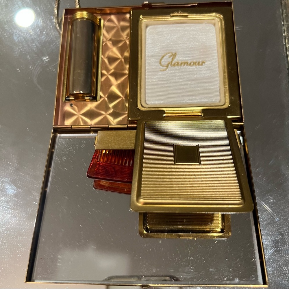 XXSOLDXX VINTAGE Art Deco gold box Glamour purse|makeup purse - Picture 2 of 10